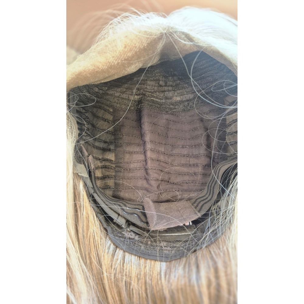 Chelsey Smith Strawberry Fields Petite Lace Front Wig Blonde Mix Synthetic - Picture 9 of 13